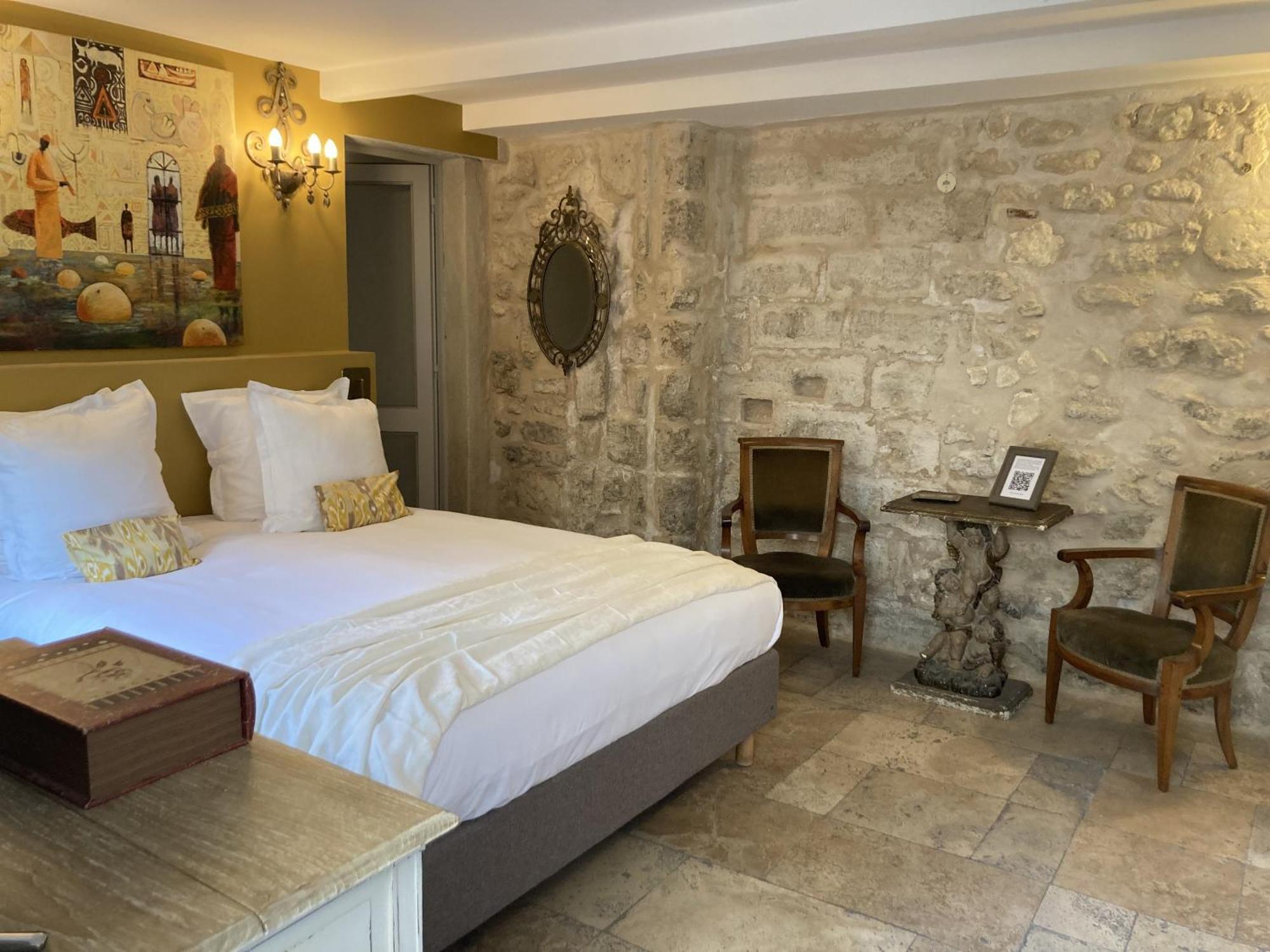 La Maison Des Augustins 4 Stars Spa Et Fitness Avignone Camera foto