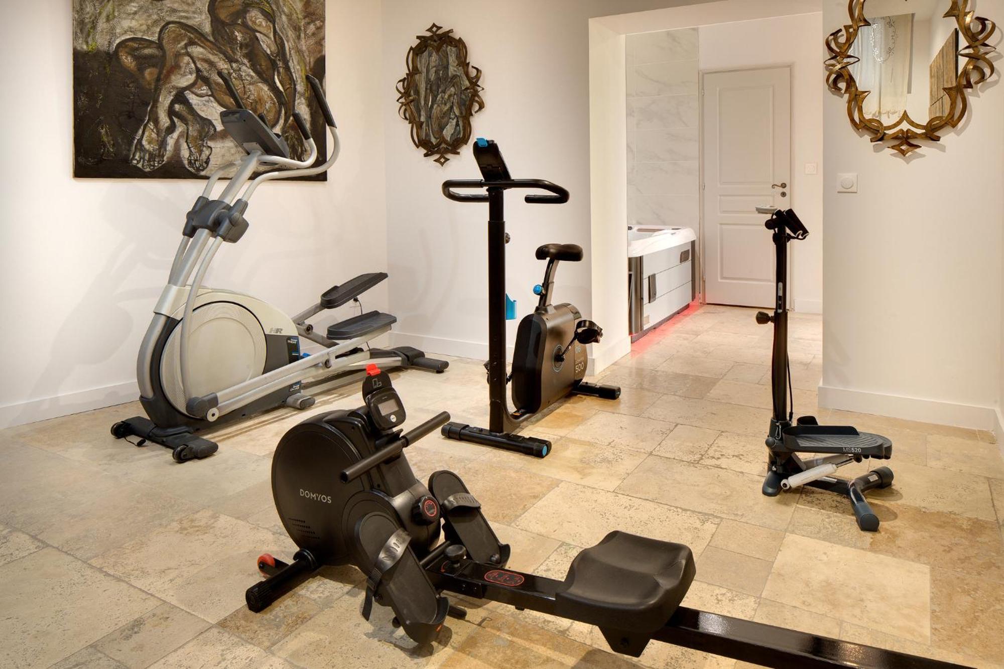 La Maison Des Augustins 4 Stars Spa Et Fitness Avignone Esterno foto