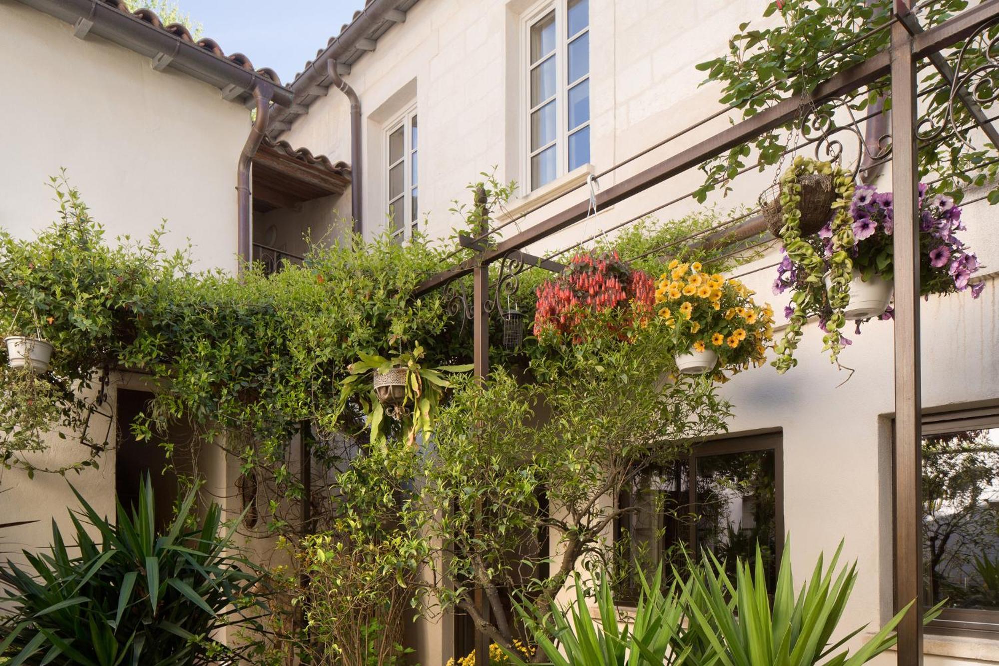La Maison Des Augustins 4 Stars Spa Et Fitness Avignone Esterno foto