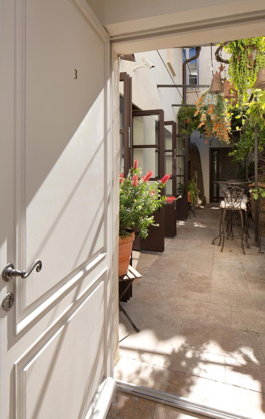 La Maison Des Augustins 4 Stars Spa Et Fitness Avignone Esterno foto