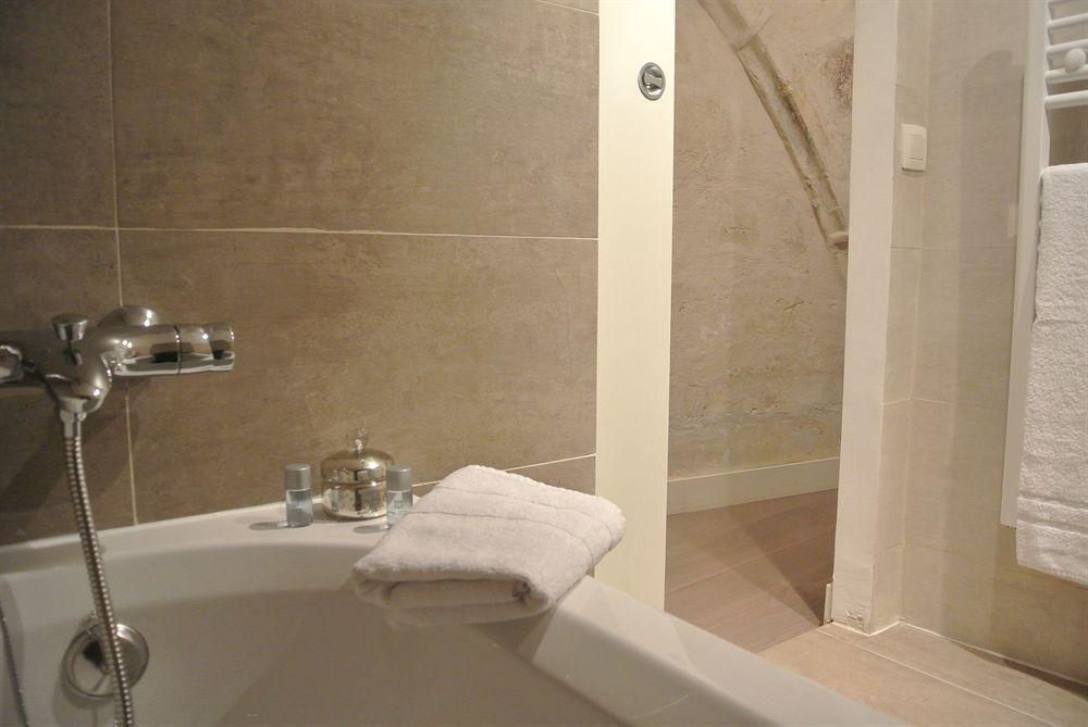 La Maison Des Augustins 4 Stars Spa Et Fitness Avignone Esterno foto