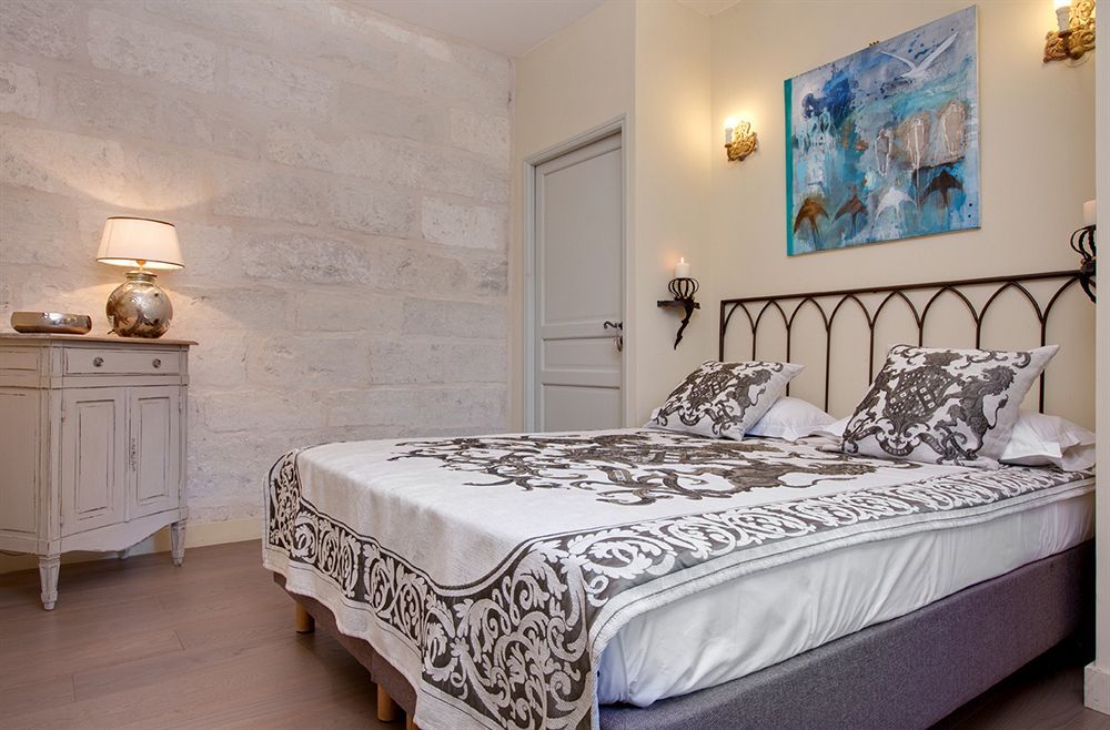 La Maison Des Augustins 4 Stars Spa Et Fitness Avignone Esterno foto